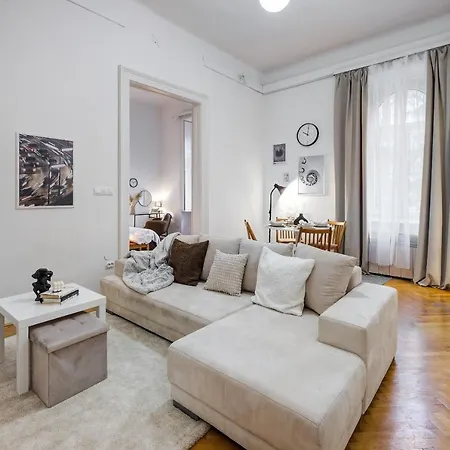 Felsoerdosor شقة بودابست